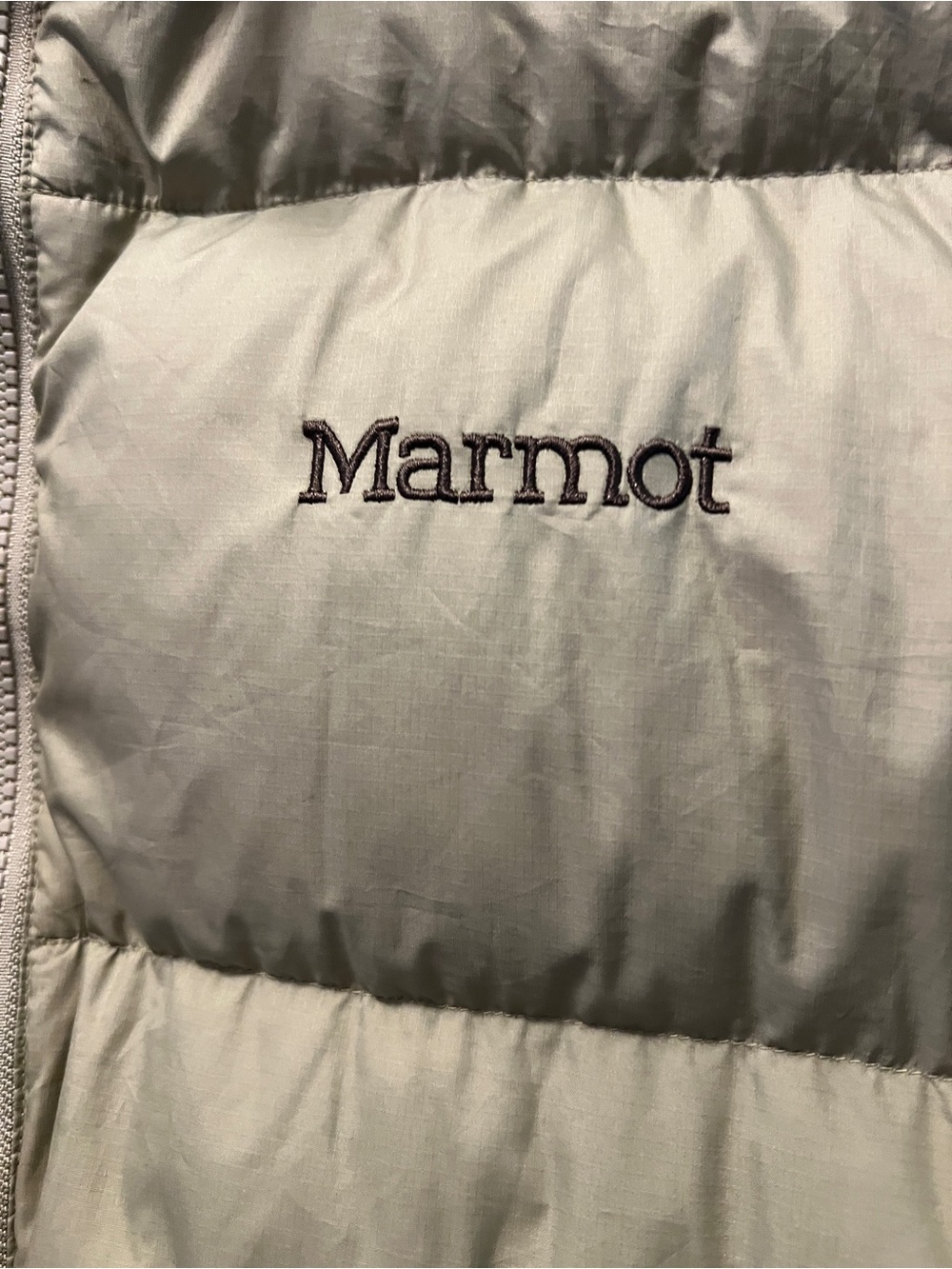 Marmot Men's Light Sage Green Quilted Down Vest - Picture 4 of 7